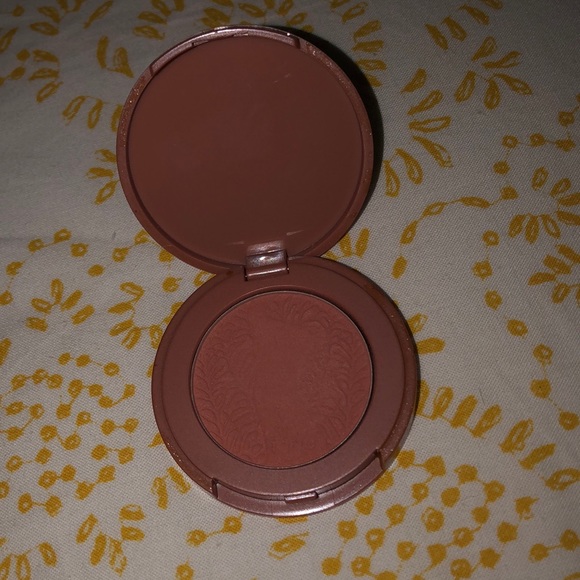 High end Beauty bundle - Picture 2 of 5